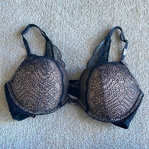 Victoria Secret Bombshell 36B black lace bra